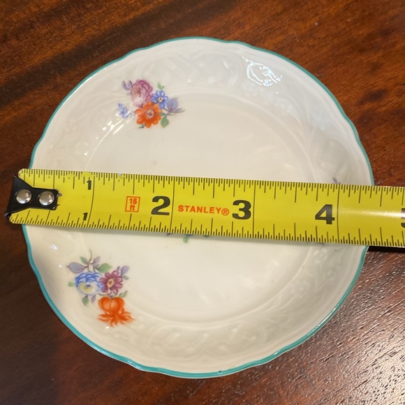 Schumann Bavaria Germany Us Zone Wild Flowers Green Rim Porcelain Teacup Saucer - Picture 14 of 14